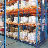 Storage systems for distribution centers