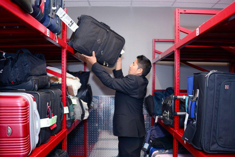 Systèmes de rangement mobiles pour l'entreposage de bagages