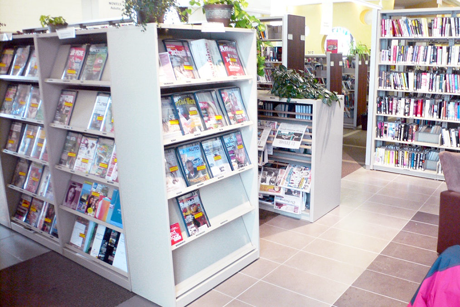 Magazine, periodical, brochure and flyer display furniture